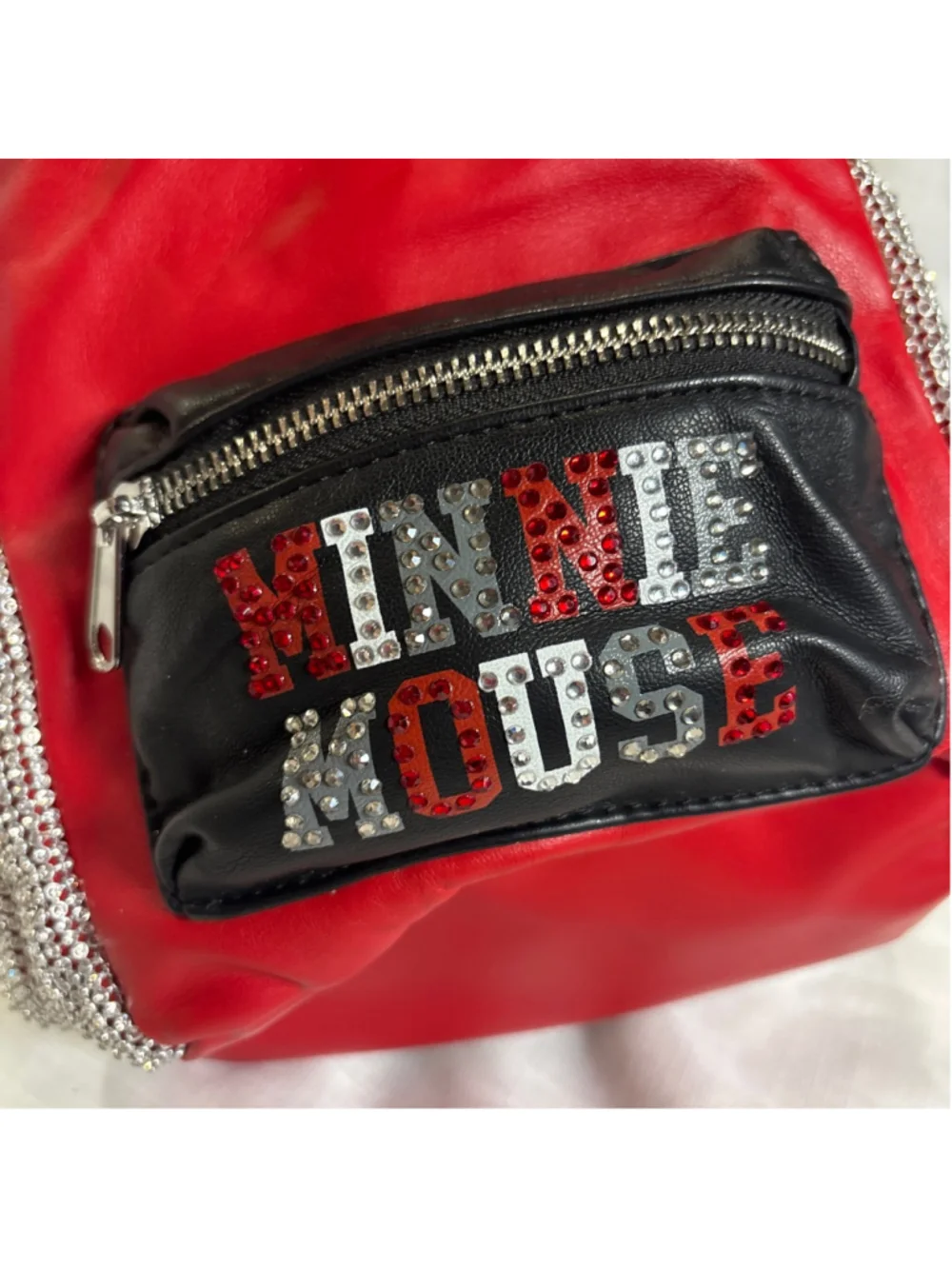 Disney Minnie Mouse mini-backpack. Sparkle in style new without tags adorable ! - Picture 12 of 13